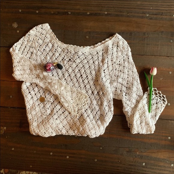 VINTAGE Gorgeous White Crotchet Top - Picture 2 of 4